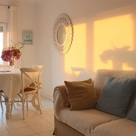 Apartment Beachy 2bdrm In Santa Cruz W/ Stunning Ocean View!